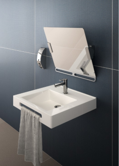 AKW - Tilted Mirror with Handle